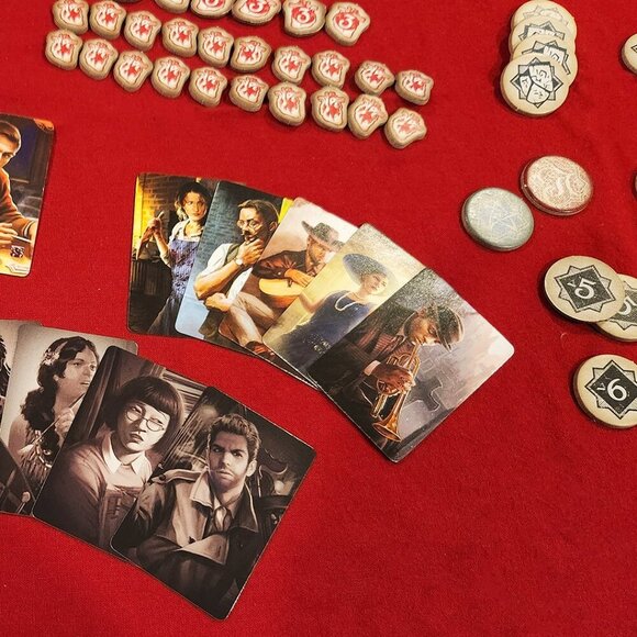 Arkham Horror Card Game with Extra Decks, Horror Fantasy game Pre-owned perfect - Picture 10 of 16